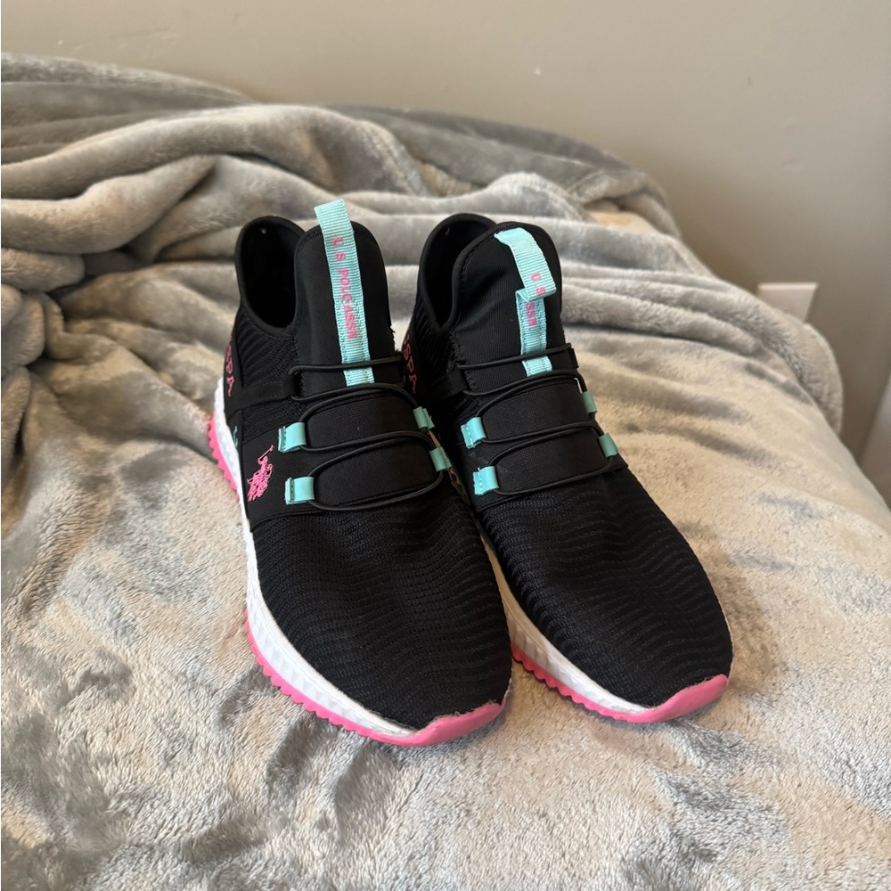Black and Pink Women's Athletic Shoes